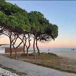 Poetto - 5 Min Form The - Free Park - Wi-fi - Self Check In - Netflix شقة