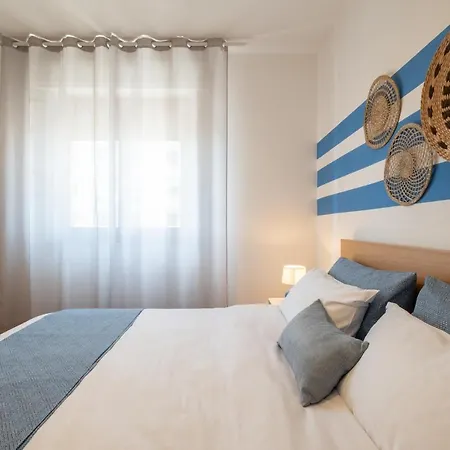 Apartment Poetto - 5 Min Form The - Free Park - Wi-fi - Self Check In - Netflix