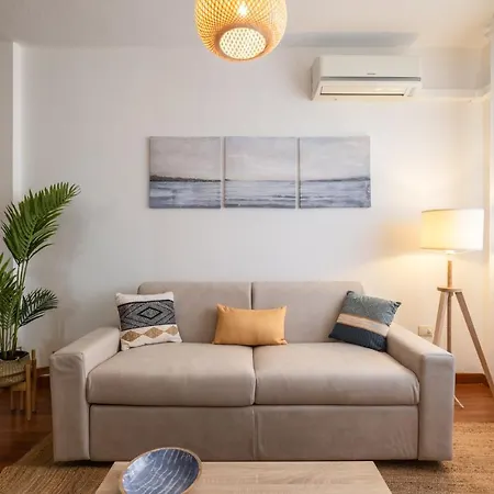 Apartment Poetto - 5 Min Form The - Free Park - Wi-fi - Self Check In - Netflix Quartu Sant'Elena